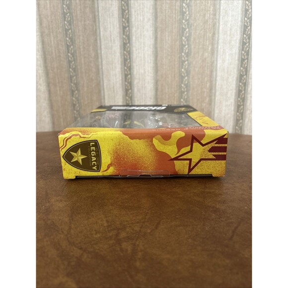 Hasbro G.I. Joe Classified Series Search & Rescue Firefighter Action Figure Gift - Picture 5 of 9